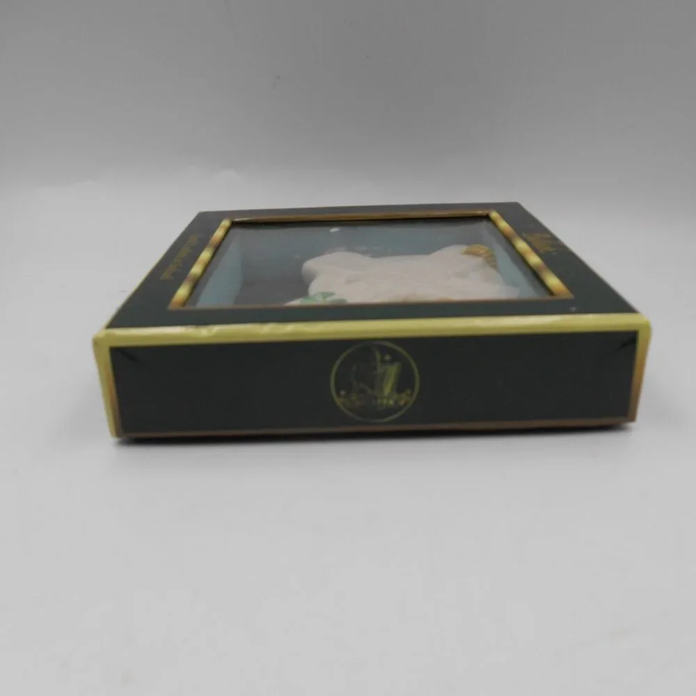 BELLEEK MADE IN IRELAND ST. KIERAN'S CROSS ORNAMENT DECORATIVE HOLIDAY (1) - Picture 5 of 10